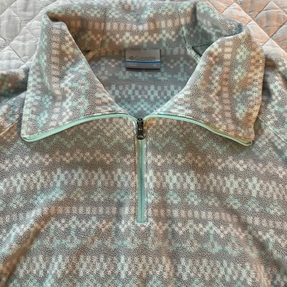 Columbia Pullover